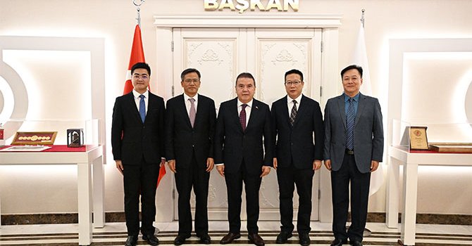 Polat Renaissance İstanbul, Ziynet Sali ile 'Yaza Merhaba' dedi