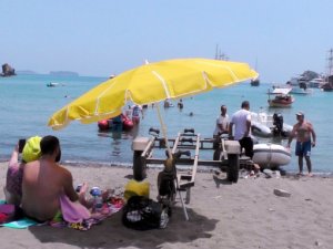 Kleopatra Koyu'nda, kiralama bilmecesi