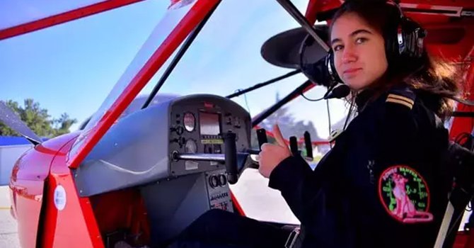 16 yaşında Türkiye’nin en genç kadın pilot adayı oldu