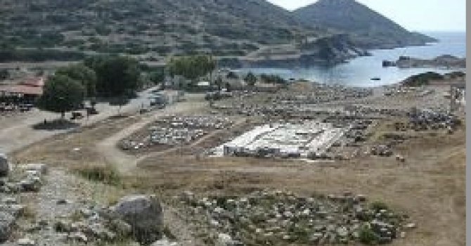 Knidos Antik Kenti'ndeki restoran yıkılıyor