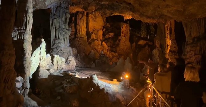 Ballıca Mağarası sarkıt ve dikitleriyle ziyaretçileri büyülüyor