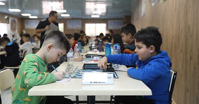 Pir Sultan Abdal Satranç Turnuvasına 82 çocuk katıldı