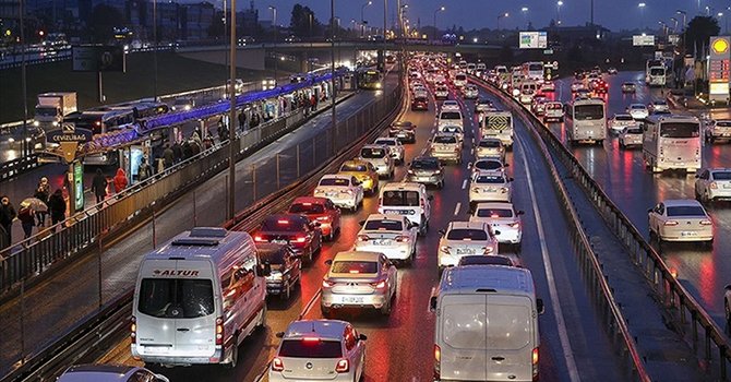 Dünyanın en yoğun trafiği İstanbul'da