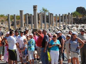 Türkiye'nin turizm geliri 2024 yılında rekor kırdı