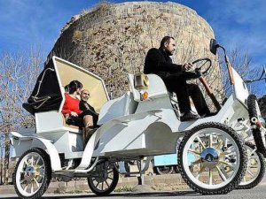 Adalar'da faytonların yerine gelen elektrikli araçları İETT işletecek