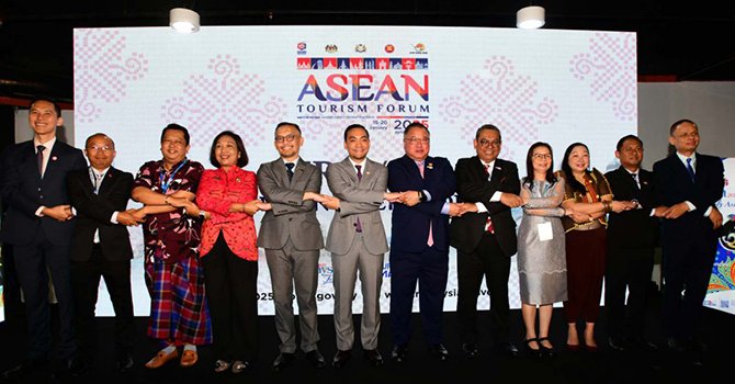 ATF 2025, Johor’da “birleşik cephe” gösterisi ile açıldı