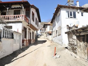 Tarihi Elmalı evleri turizm sezonuna hazırlanıyor