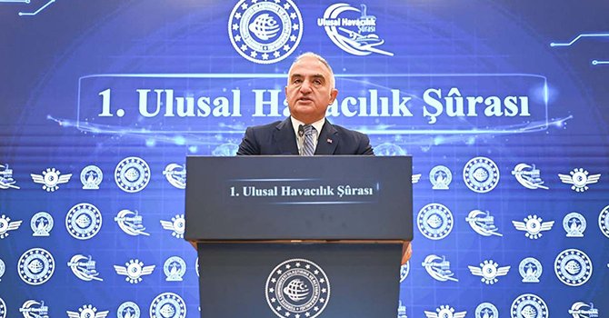 Bakan Ersoy: “Güçlü bir ulaşım ağıyla turist sayısını artırabiliriz”