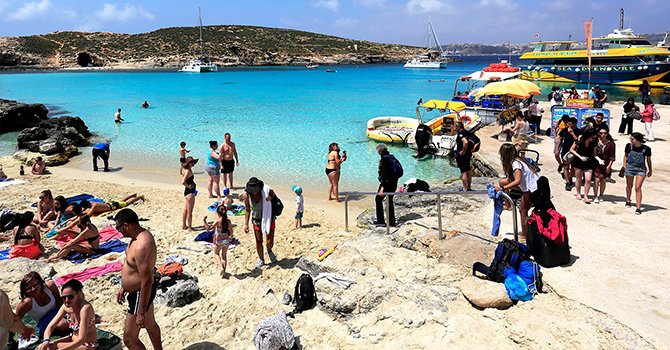 Malta'nın cennet adası, Comino cehenneme döndü