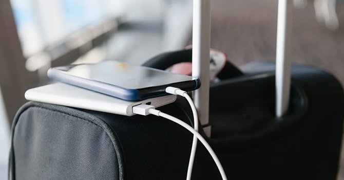 Havayolları powerbank kullanımını neden yasaklıyor?