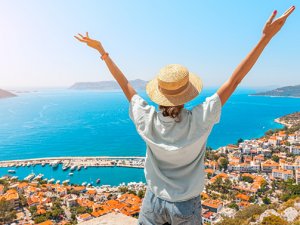 Türkiye'de turizm sezonu erken başladı: Hedef 65 milyon turist