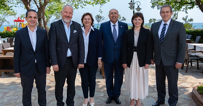 Turizm, 2025'te Türkiye'ye 5,2 trilyon TL katkı sağlayacak