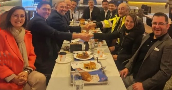 Hamdi Akın, Tuncay Özilhan, Kamil Süleyman Yazıcı,Terminal’de