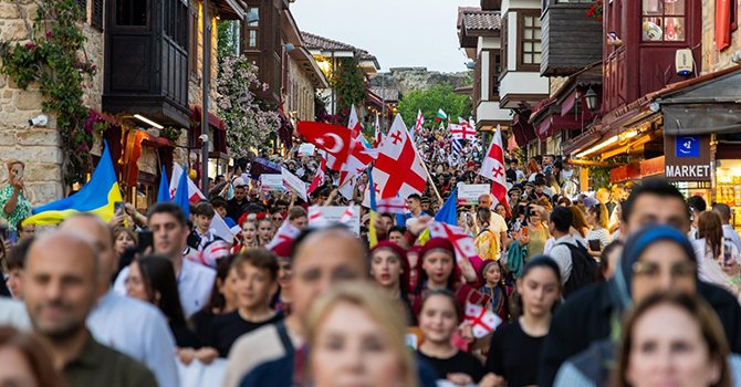 Side Dans ve Müzik Festivali'ne 6 ülkeden 1100 dansçı katıldı
