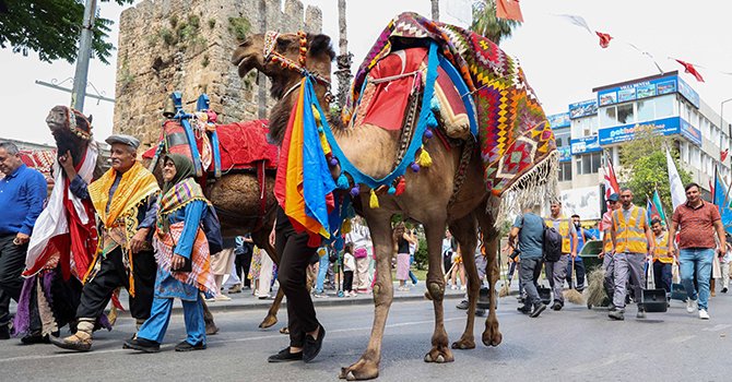 Yörük Türkmen Festivali temsili Yörük Göçüyle başladı