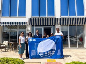 Alanya'da 67 plajı, 4 tekne ve marinaya mavi bayrak denetimi