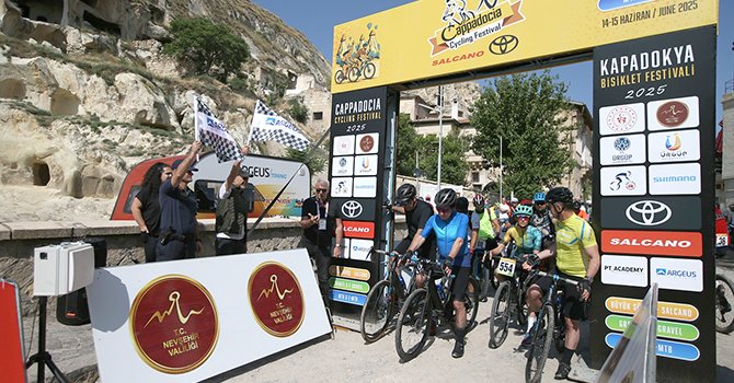 Türkiye’nin ilk elektrikli bisiklet yarışı Kapadokya’da yapıldı