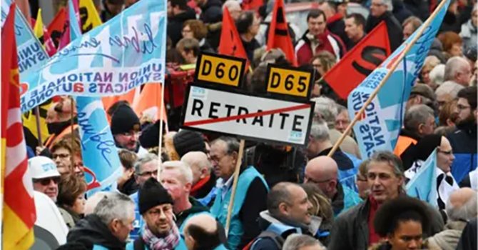 Fransa’da Hava Trafik Grevi Tatil Sezonunu Felç Etti