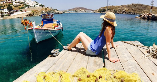 Türklerin akın ettiği adalar Yunanlılar için lüks oldu