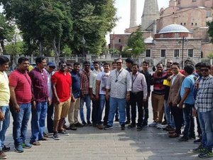 Patrondan ödüllü 3500 Hintlinin İstanbul gezisi