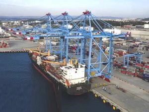 Socar'dan Türkiye'de satılık liman