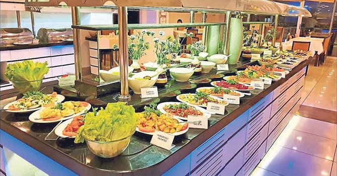 Otel ve Restoranlara Ucuz Gıda ve Vergi Desteği Geliyor