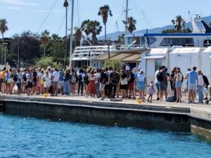 Türk turistler adalara para vermeden ayak basamayacak