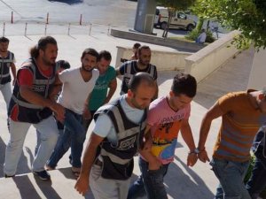 Uyuşturucuya gözaltı: 5 otel çalışanı adliyede