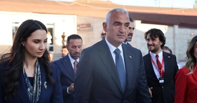 Velî Dergâhı Yazma Eser Koleksiyonu tamamlandı