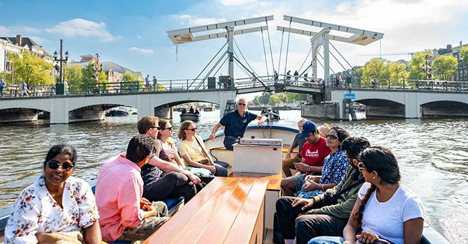 Amsterdam, nehir gezilerini sınırlama planını açıkladı