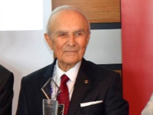 Türk turizminin duayeni Sinan Babila vefat etti