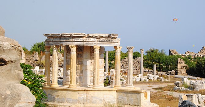 Tüke Tapınağı Avrupalı turistleri gözdesi oldu