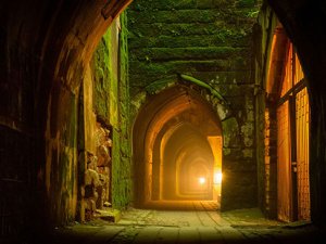 İstanbul’un altında unutulmuş bu tünel 90 yıldır mühürlü