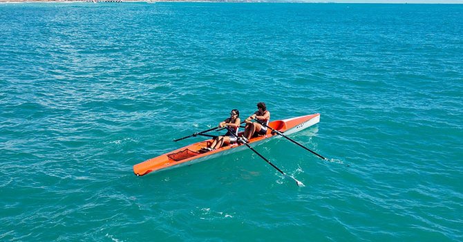 33 ülkeden 700 kürek sporcusu Çam içinde kürek çekti