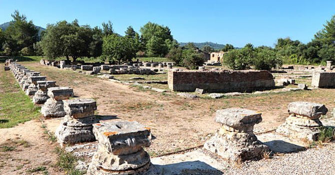 50 yıl önce çalınan eser Yunanistan'a iade edildi