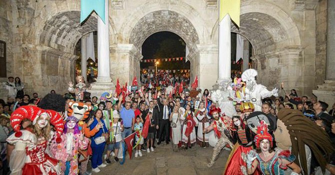 Antalya Kaleiçi yılın 12 turizme açık!