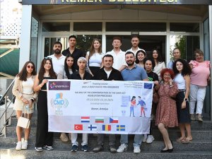 7 ülkeden 16 Erasmus öğrencisi Kemer'e geldi