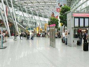 Düsseldorf’ta Entry-Exit Sınır Kontrol Sistemi Başladı