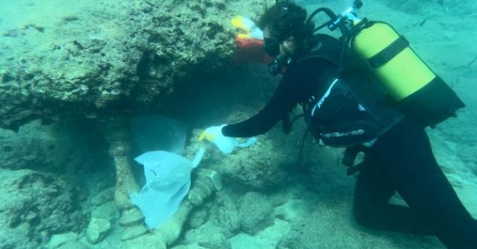 Antalya'nın kalbi Kaleiçi Yat Limanı temizlendi