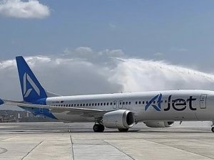 AJet'in Boeing 737-8 MAX uçakları İstanbul'a geldi