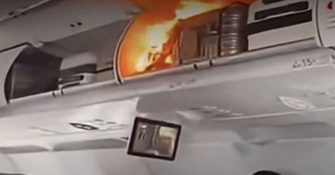 Çin'den Güney Kore'ye giden uçakta yangın! Acil iniş yaptı