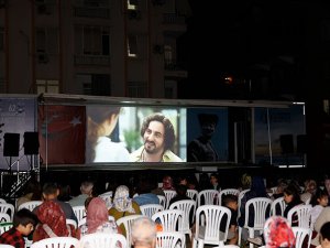 Altın Portakal öncesi Gezen Sinema ilçeleri dolaşıyor