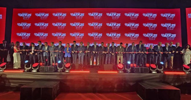 Darbeler yiyen otel bitirilemedi