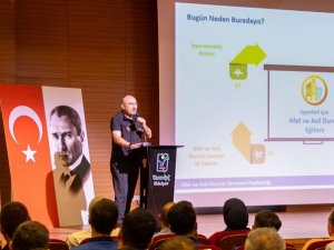 Manavgat'ta turizm personeline Acil Durum eğitimi verildi