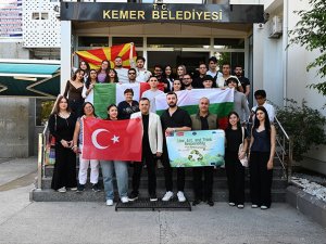 5 ülkeden 42 Erasmus öğrencisi Kemer'i tanıyor