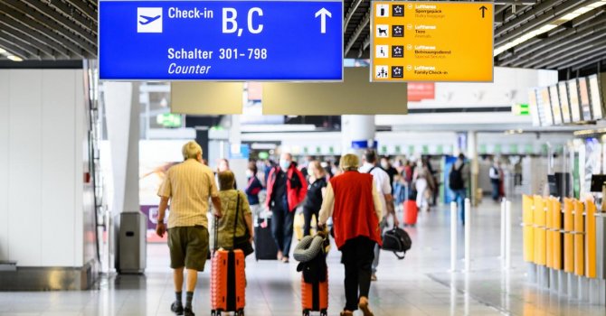 Almanya havalimanlarında yolcu trafiği yükselişe geçti