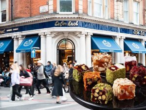 Şekerci Cafer Erol, Cartier’i geçip Londra’ya girdi