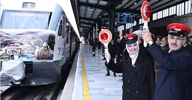 Turistik Tuz Ekspresi 10 bin ziyaretçiyi Çankırı’ya taşıdı