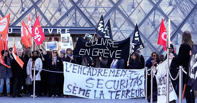 Louvre Müzesi grev nedeniyle kapılarını kapattı