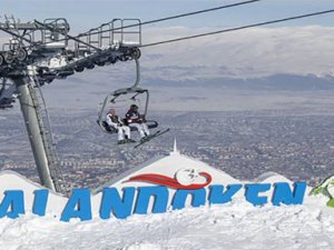 Palandöken ve Sarıkamış’ta sezon bazı pistlerde başladı